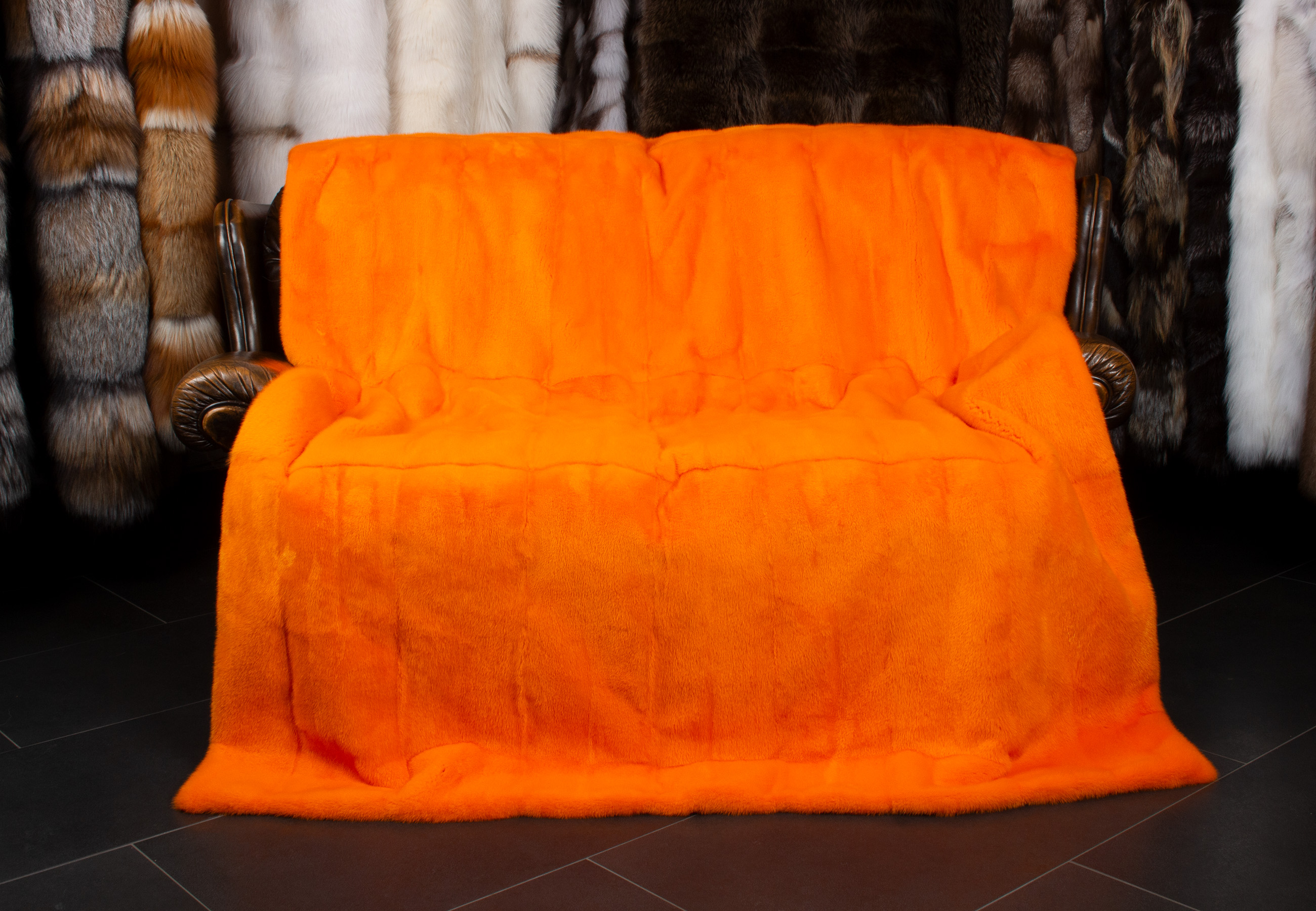 Real Mink Fur Blanket in Apricot