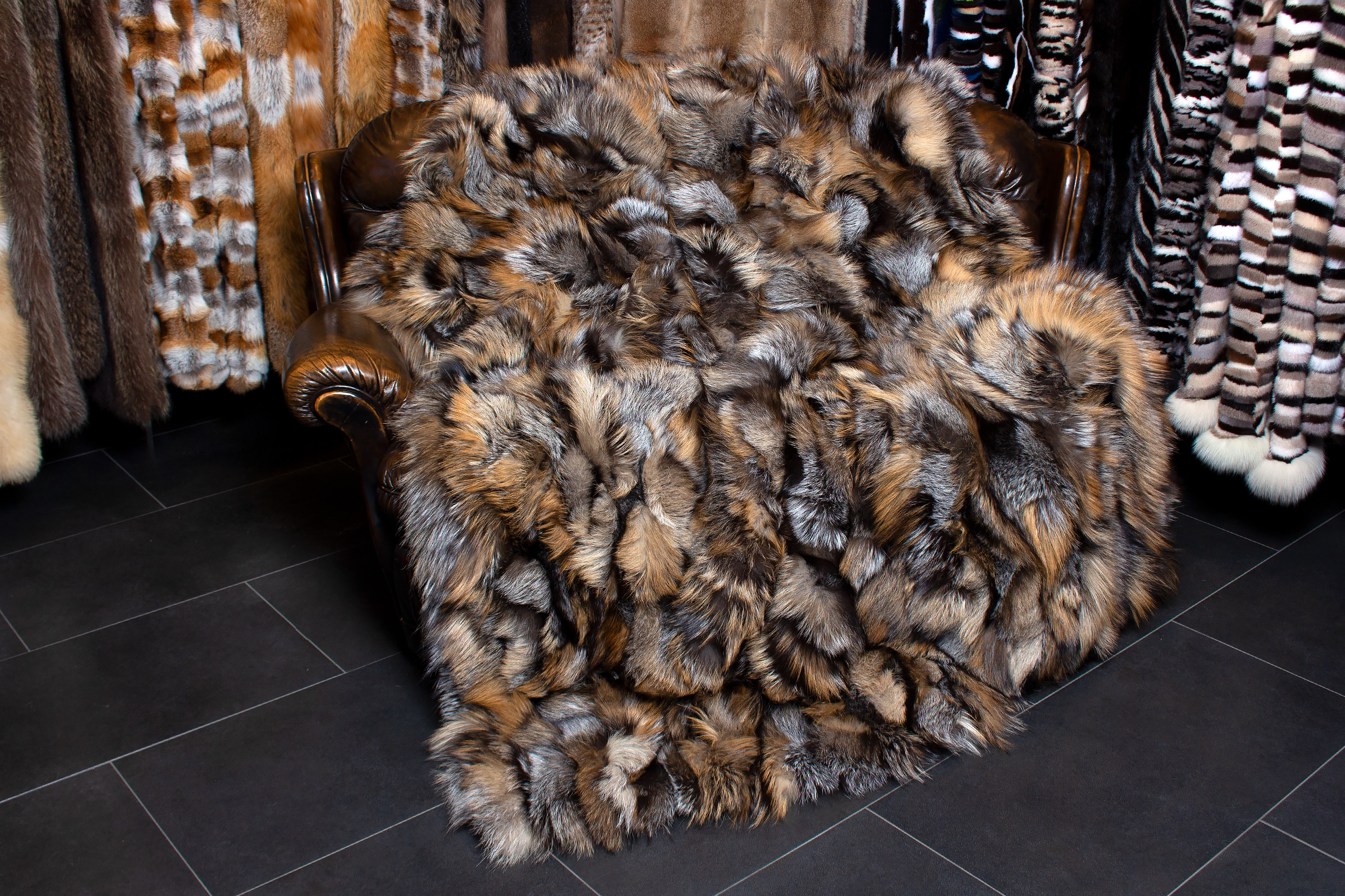 Special Golden Cross Fox Fur Throw