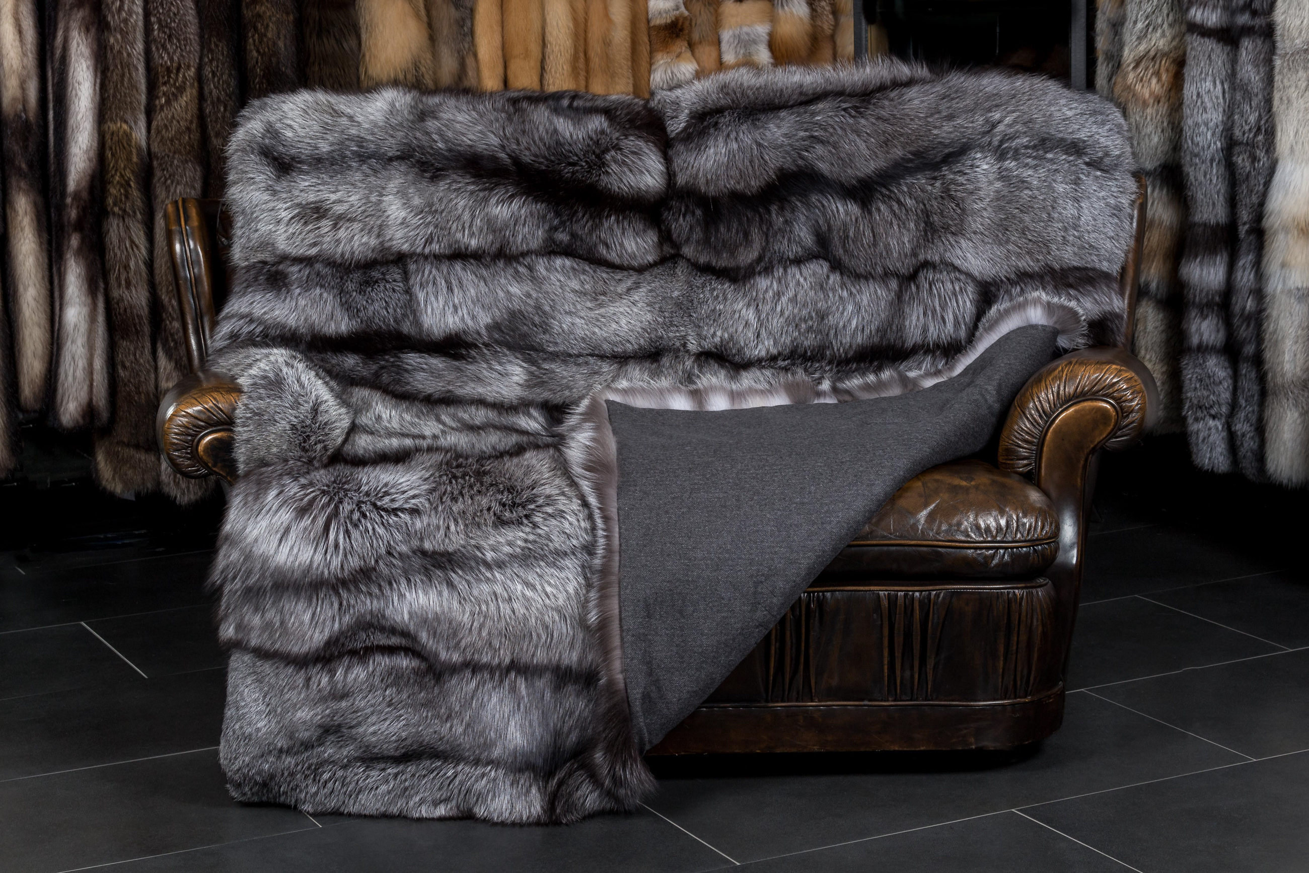 SAGA Silver Fox Fur Blanket - natural