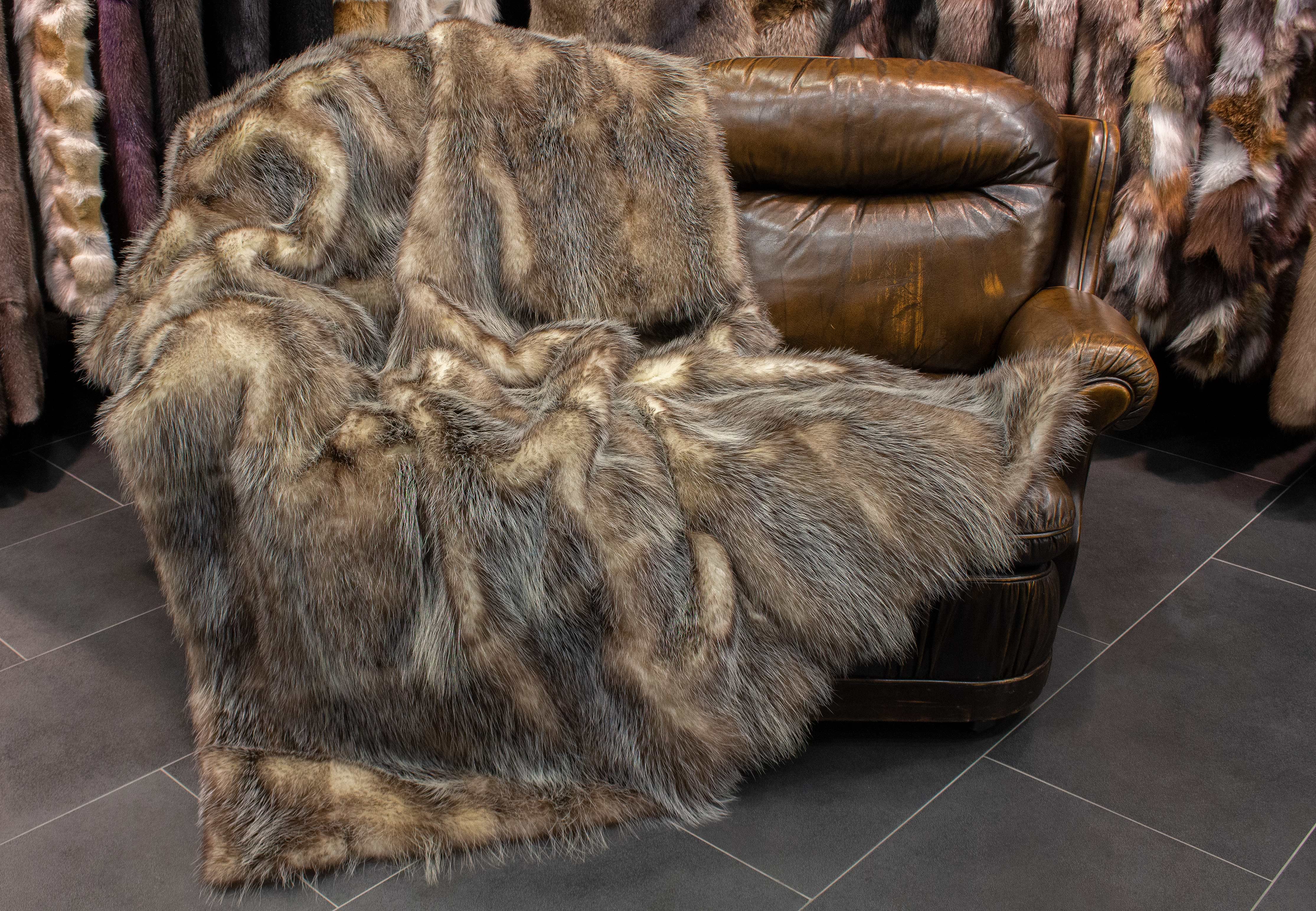 2-1338-Felldecke-Amerikanischen-Opossums-Naturdunkel-Natur-Felldecke American Opossum Fur Blanket