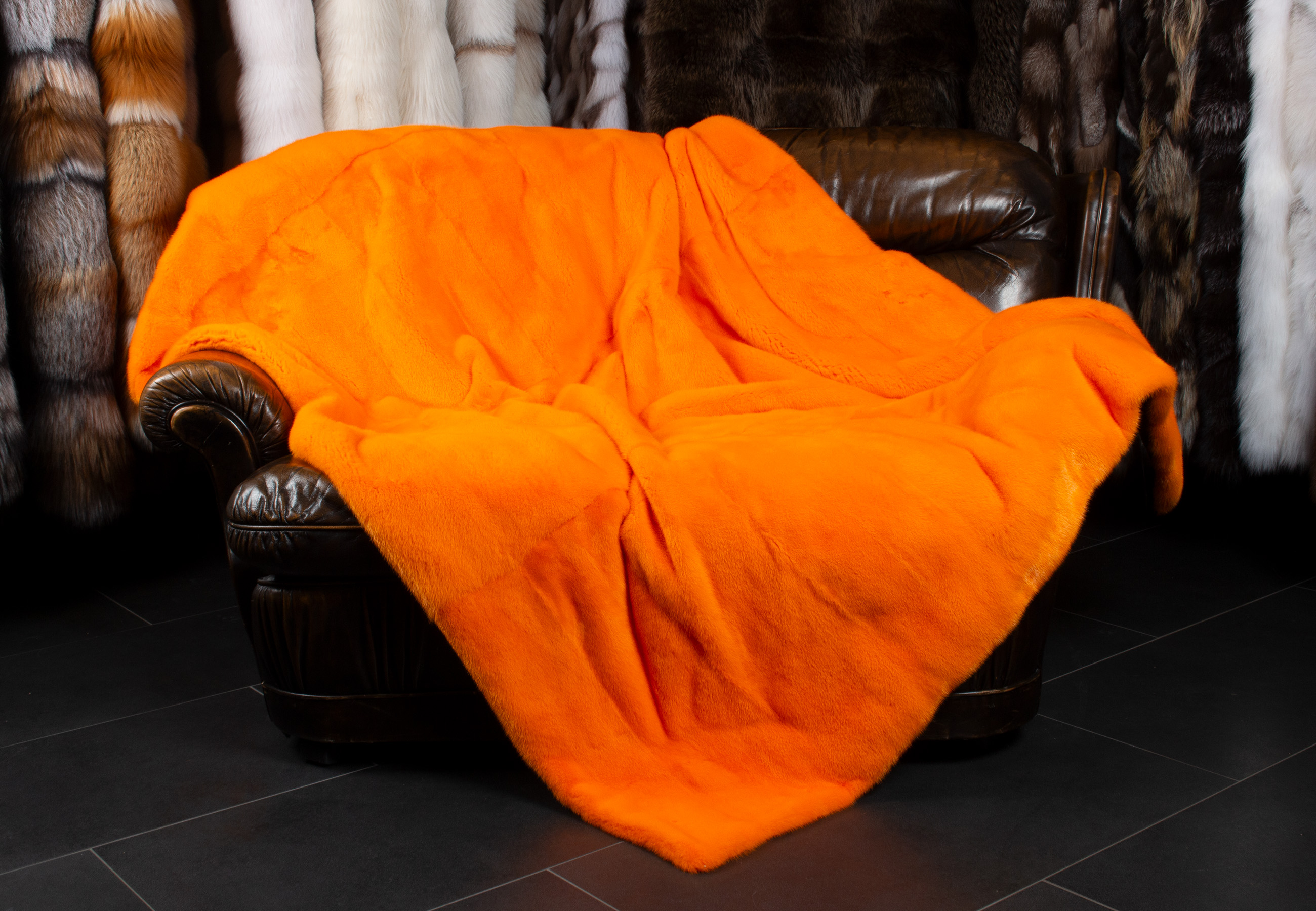 Real Mink Fur Blanket in Apricot