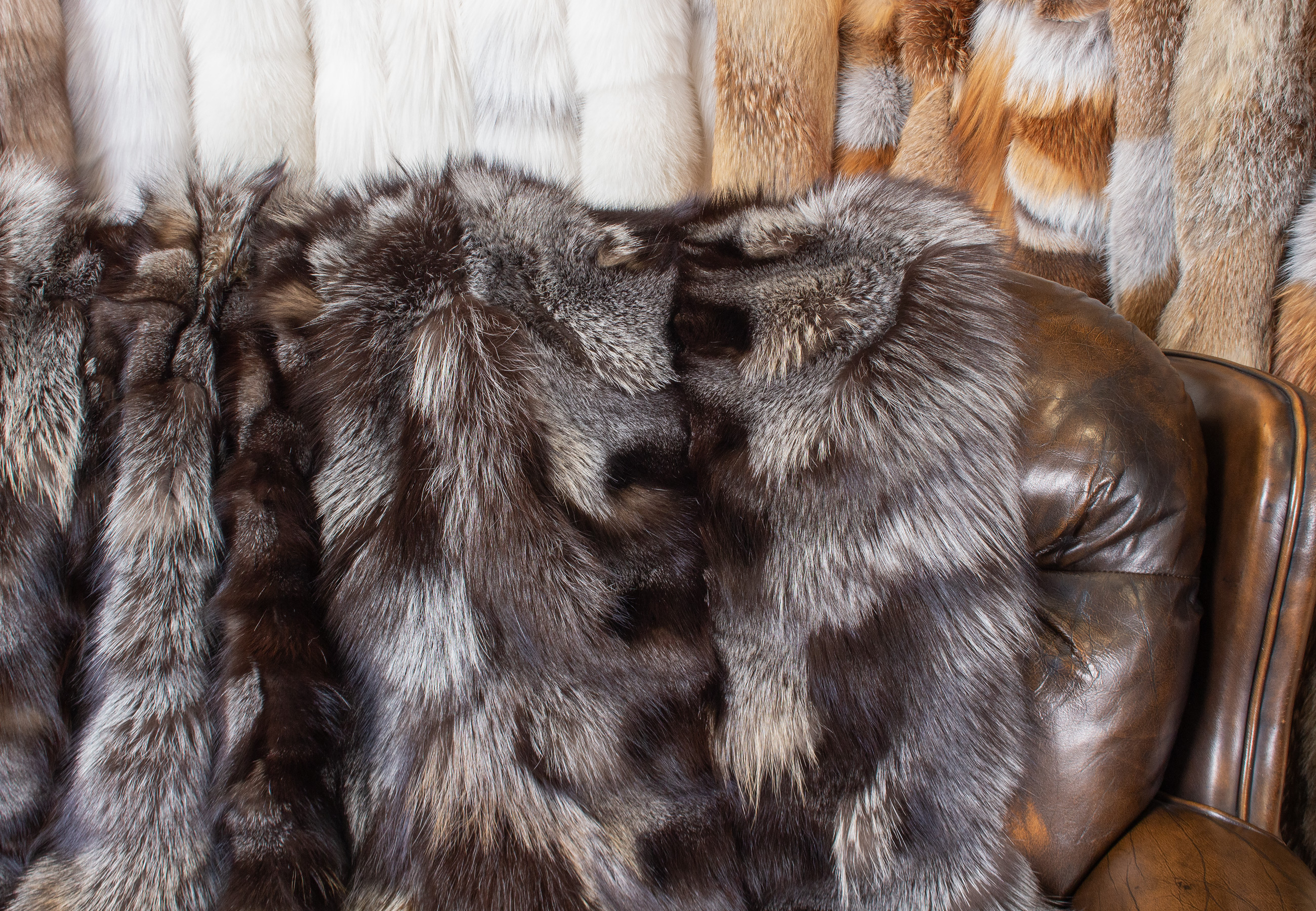 Cozy Cross Fox Patch Fur Blanket
