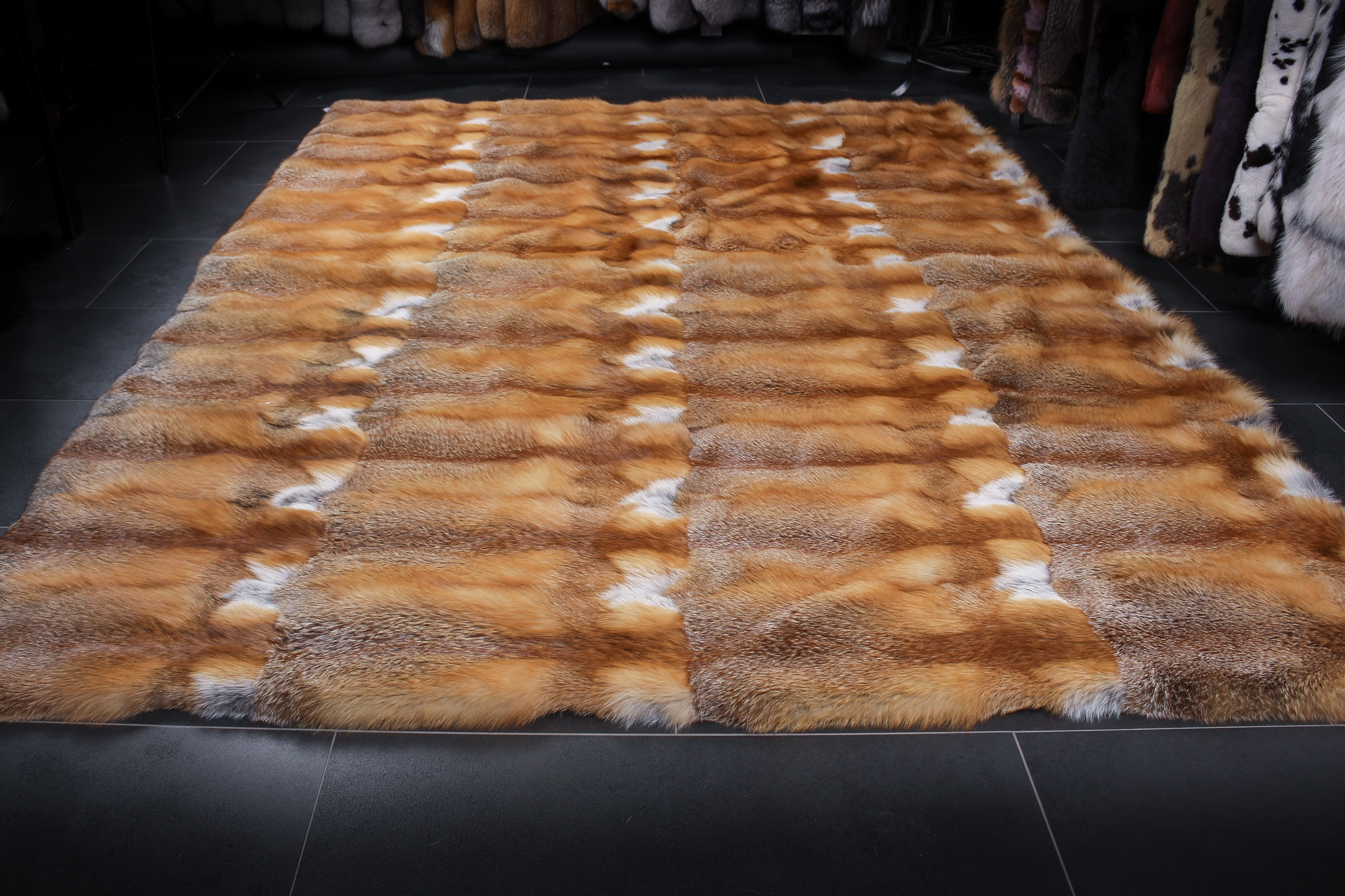 2-1560-Kanadischer-Rotfuchs-Pelzteppich European Red Fox Fur Carpet