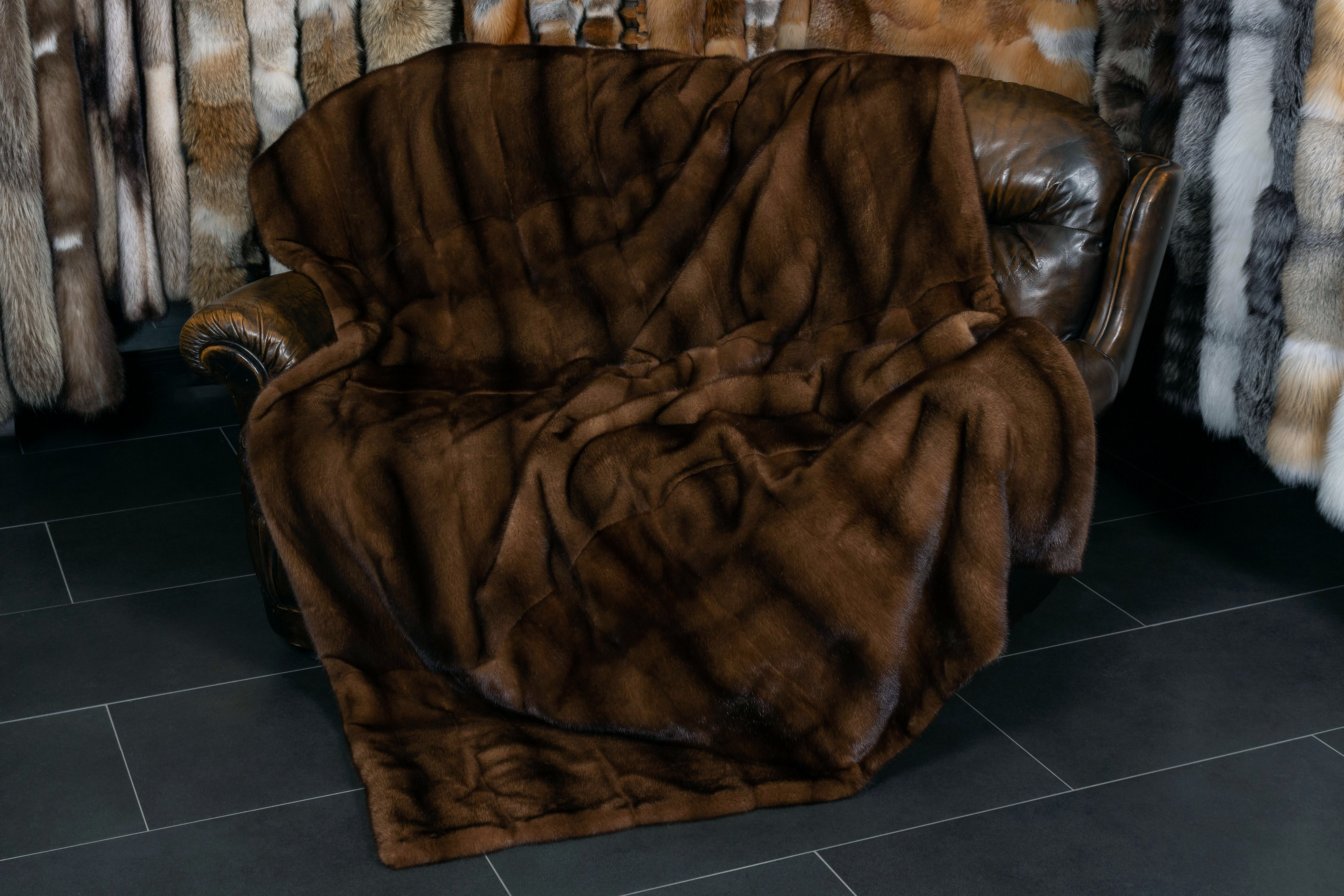 Glow Mink Blanket - Real Fur