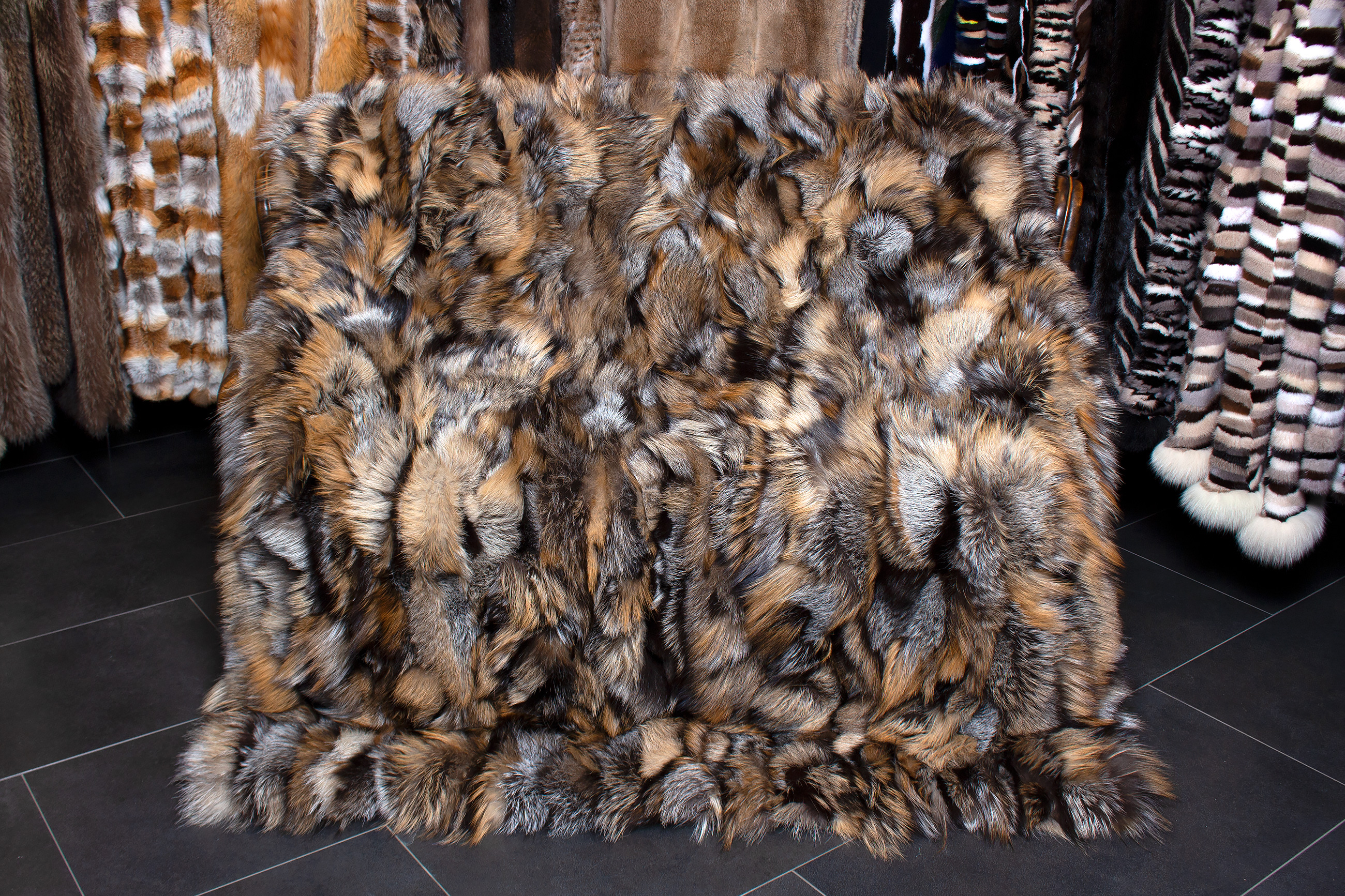 Special Golden Cross Fox Fur Throw