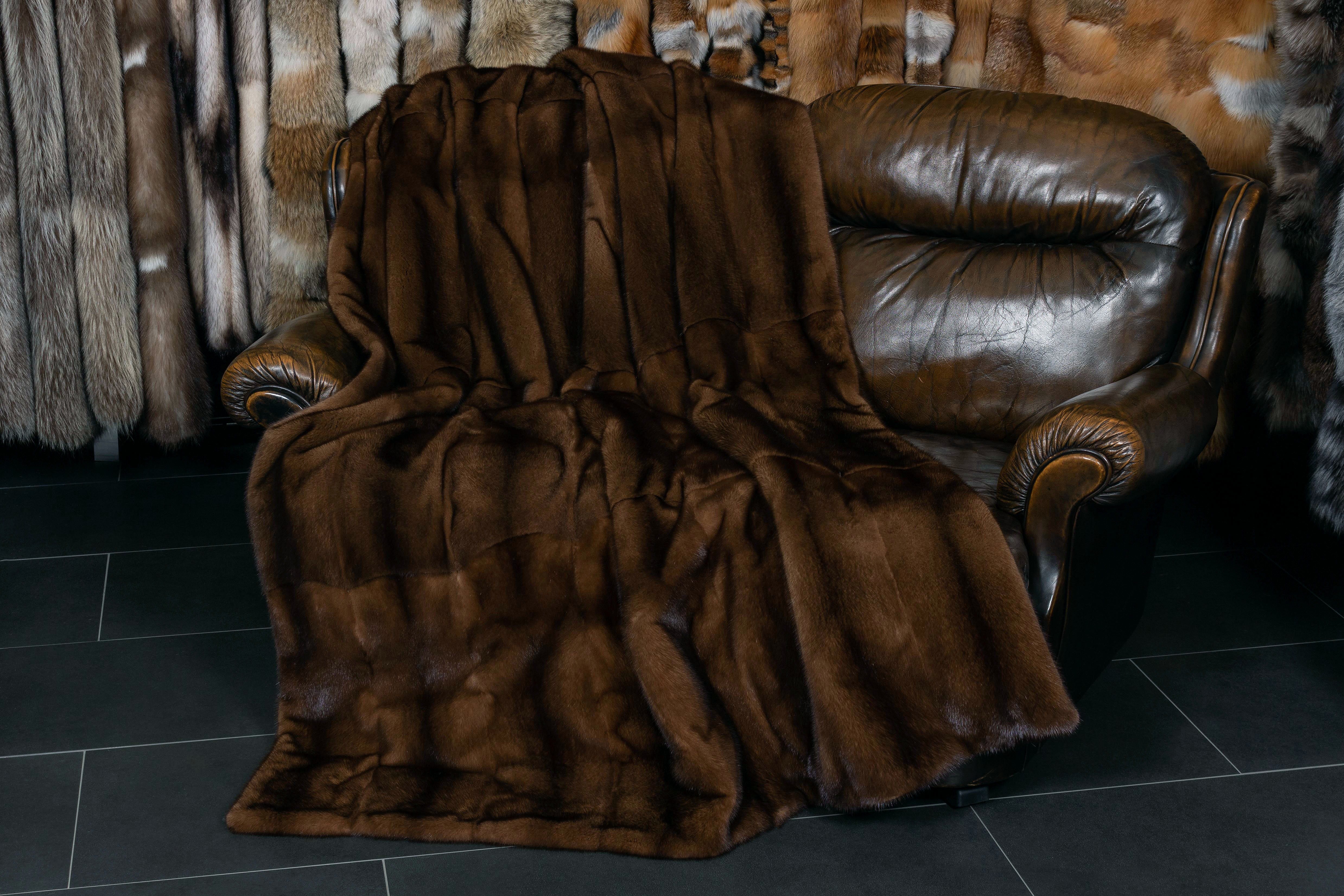 Glow Mink Blanket - Real Fur