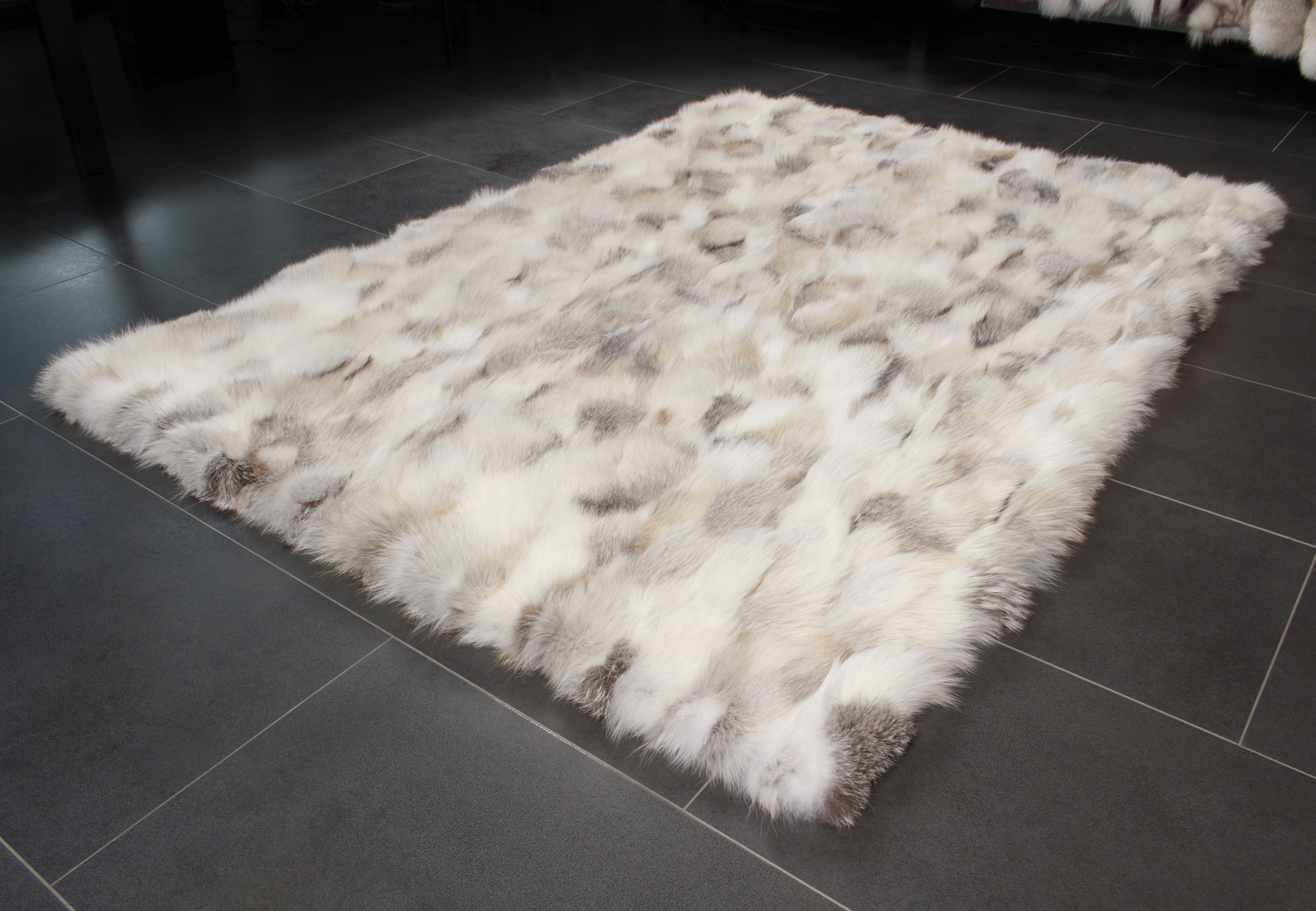 Fawnlight Fox Pieces Fur Rug