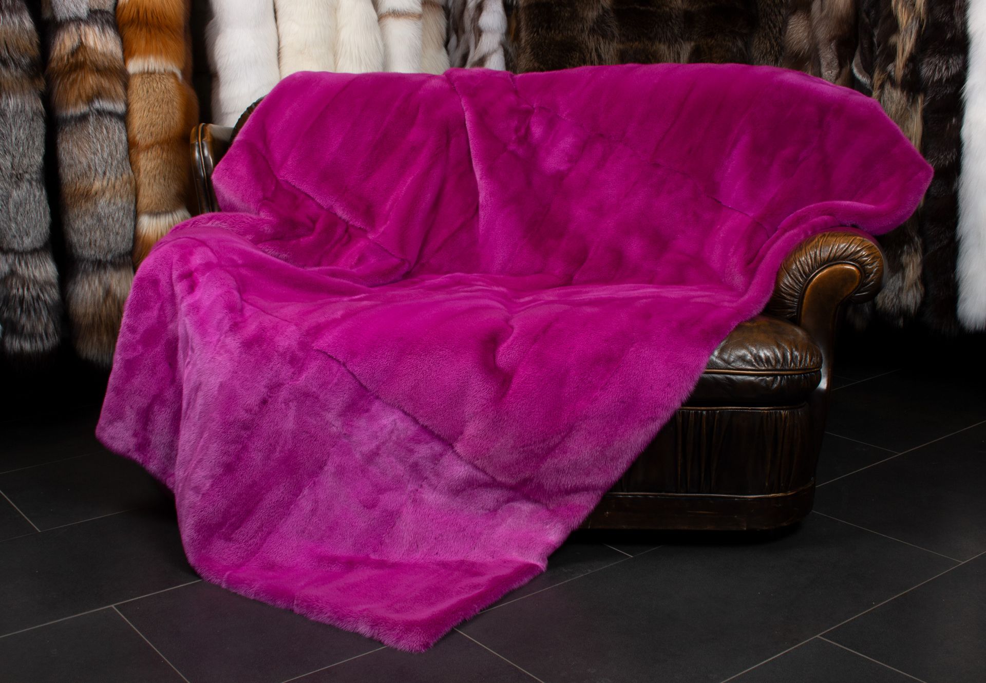 pink-mink-fur-blanket-luxurious-interior